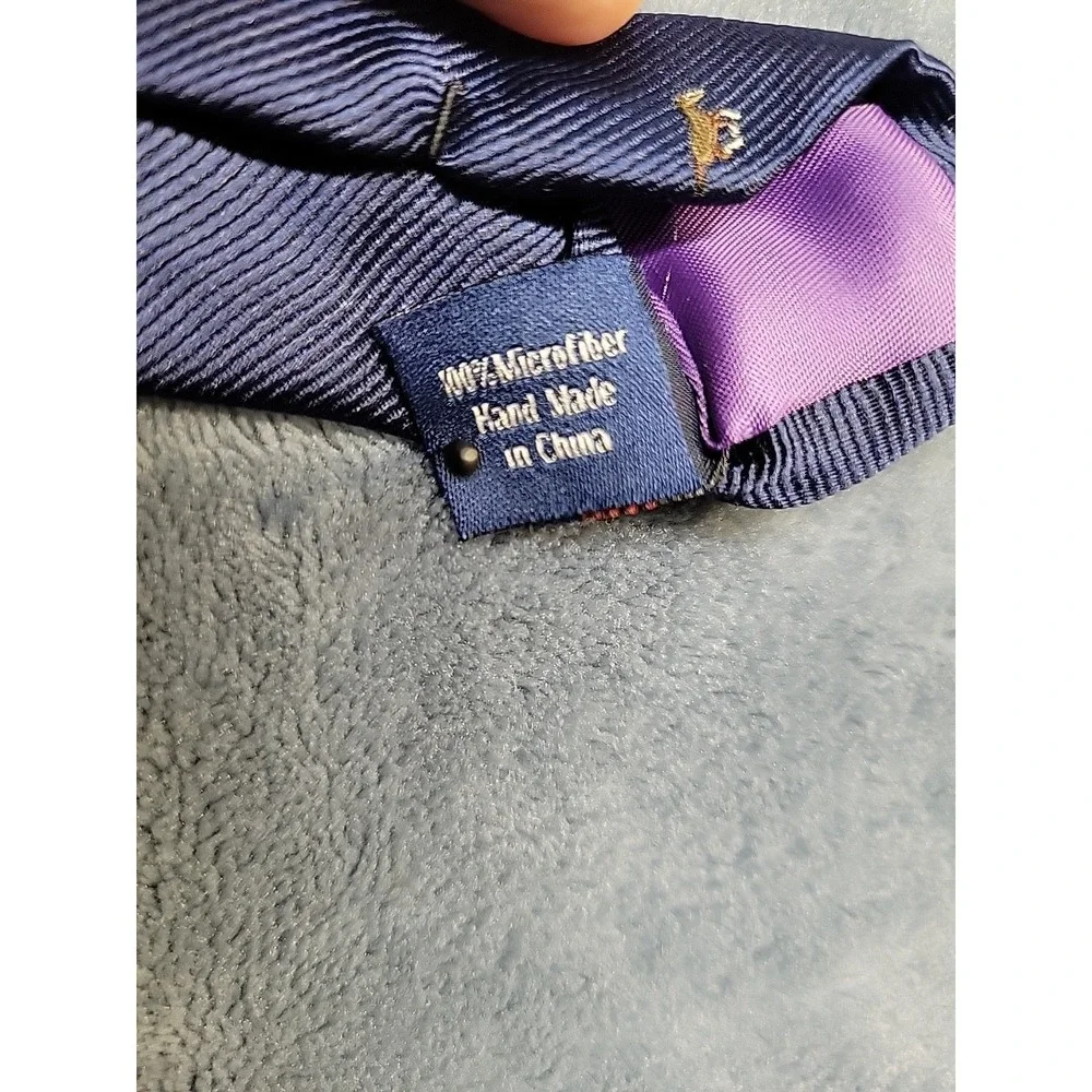 AusCufflinks Australia‎ Navy with Gold Horse Embroidery – Men's Necktie